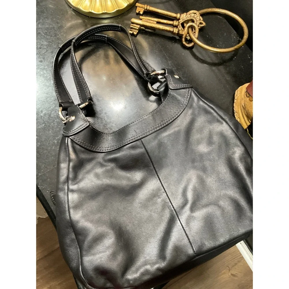 Coach Soho Black Leather Buckle Hobo Bag Silver Hardware Blue Lining